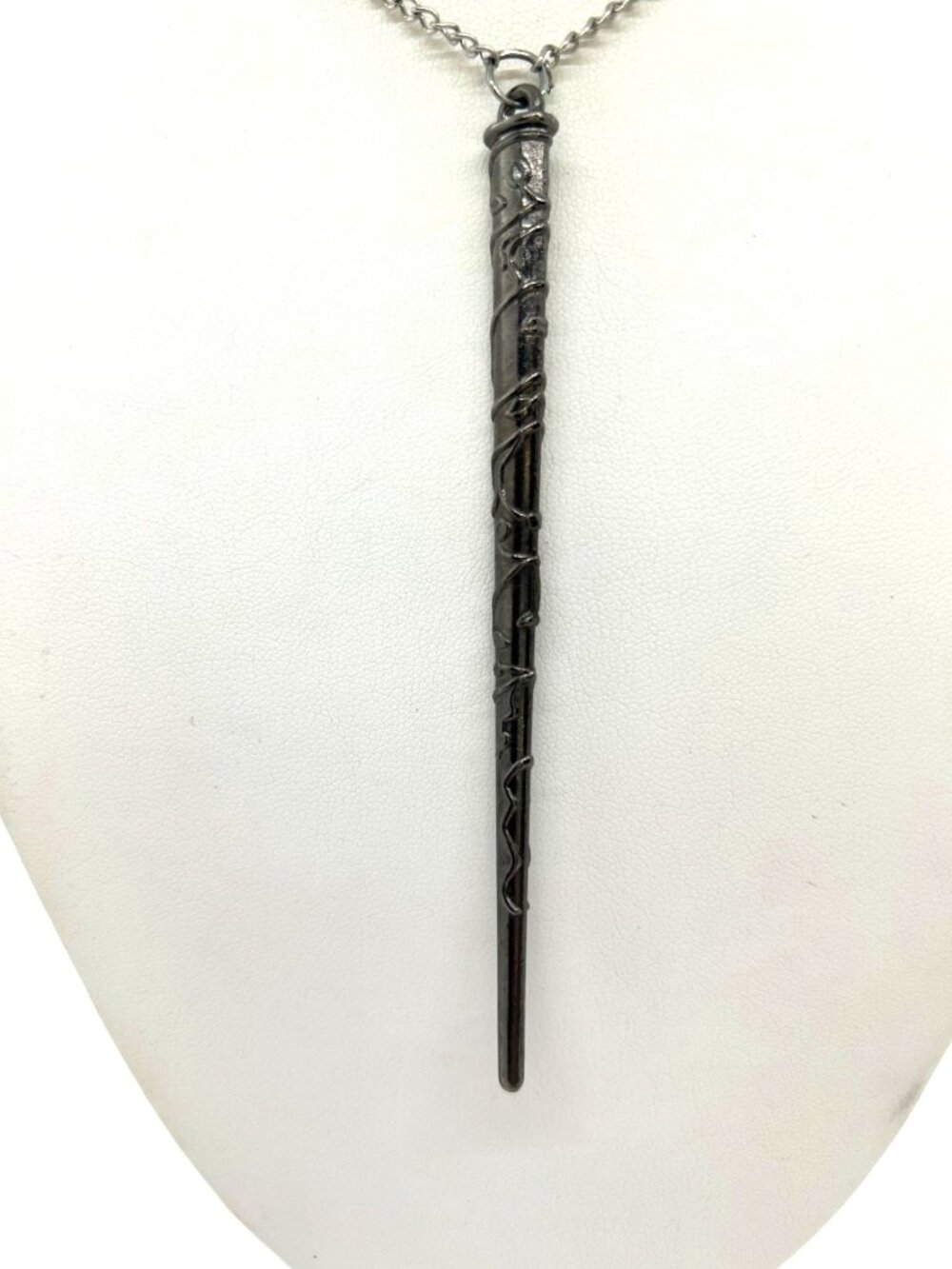 Magic Wand Necklace Silvertone Vine Leaf Pendant Wizard Witch Cosplay Costume - Picture 7 of 9